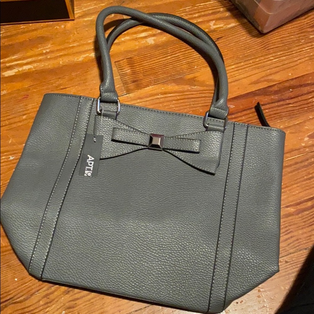 Apt. 9 Gray Bow Purse